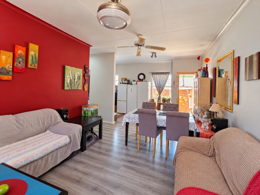 2 Bedroom Property for Sale in Navalsig Free State
